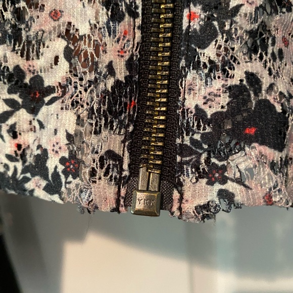 Chelsea28 Crop Lace Bomber Jacket - size Medium - Picture 5 of 5